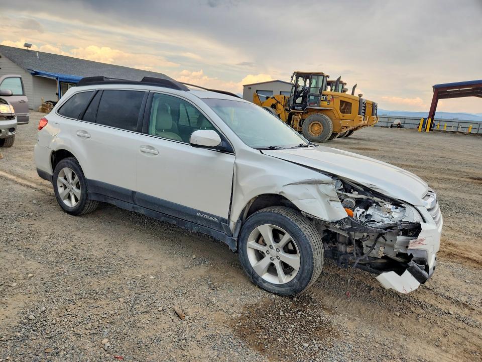 Photo 4 from auction – 2013 SUBARU OUTBACK with VIN 4S4BRBGC2D3293216