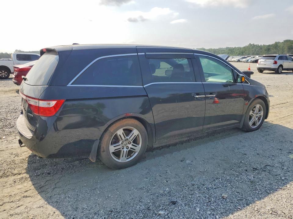 Photo 3 from auction – 2013 HONDA ODYSSEY with VIN 5FNRL5H94DB062183