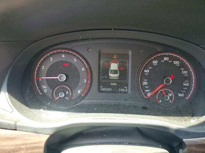 Photo 9 from auction – 2022 VOLKSWAGEN PASSAT with VIN 1VWBA7A32NC003881