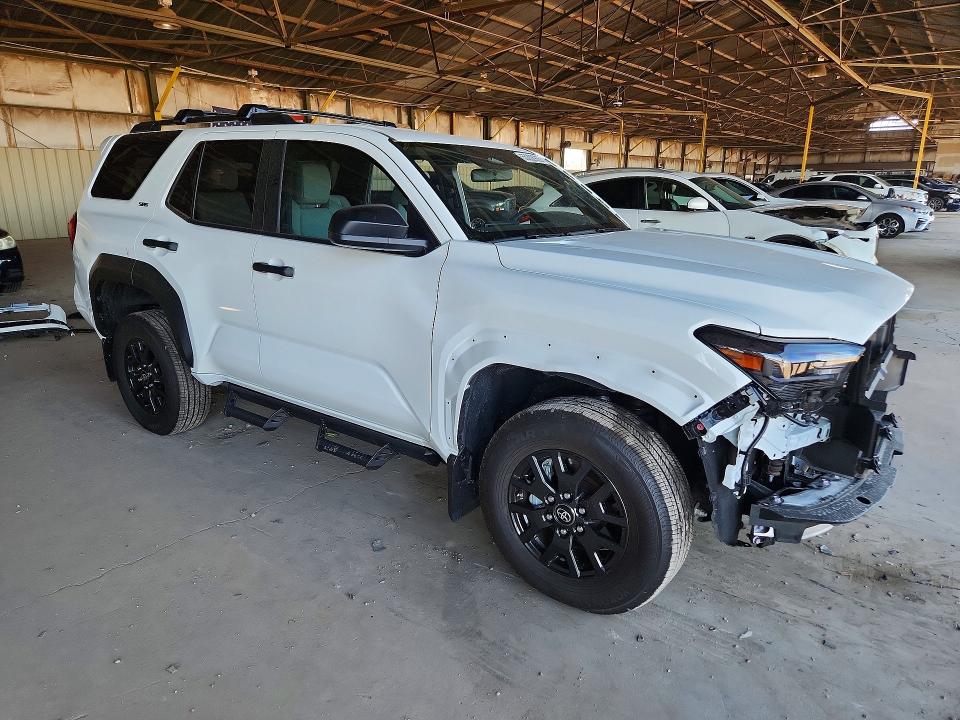 Photo 4 from auction – 2025 TOYOTA 4RUNNER with VIN JTEVA5BR8S5034295