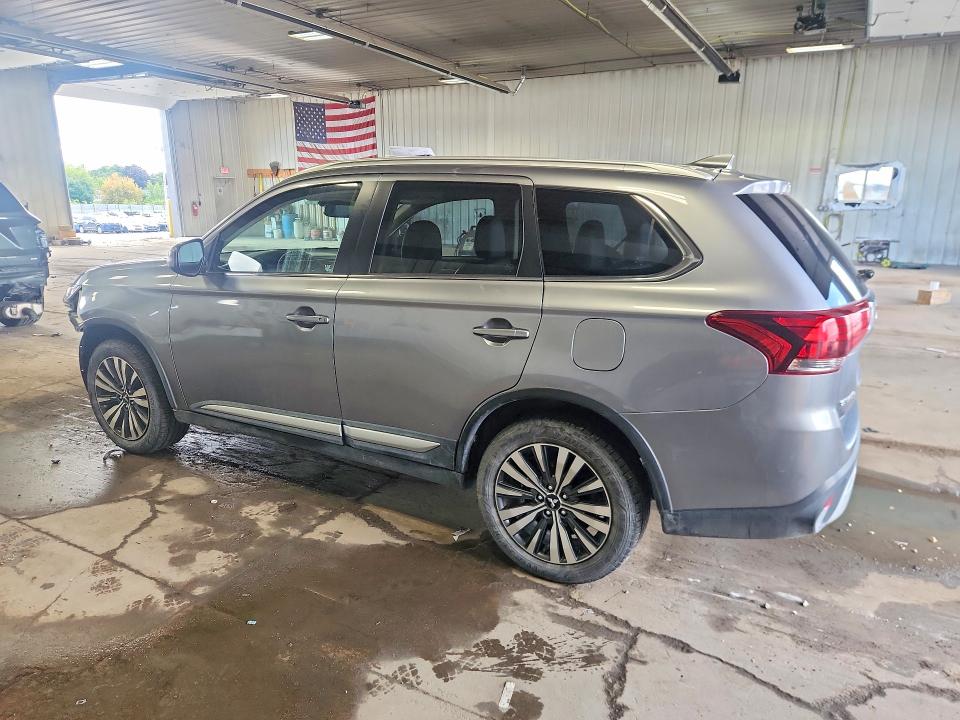 Photo 2 from auction – 2020 MITSUBISHI OUTLANDER with VIN JA4AZ3A32LZ036920
