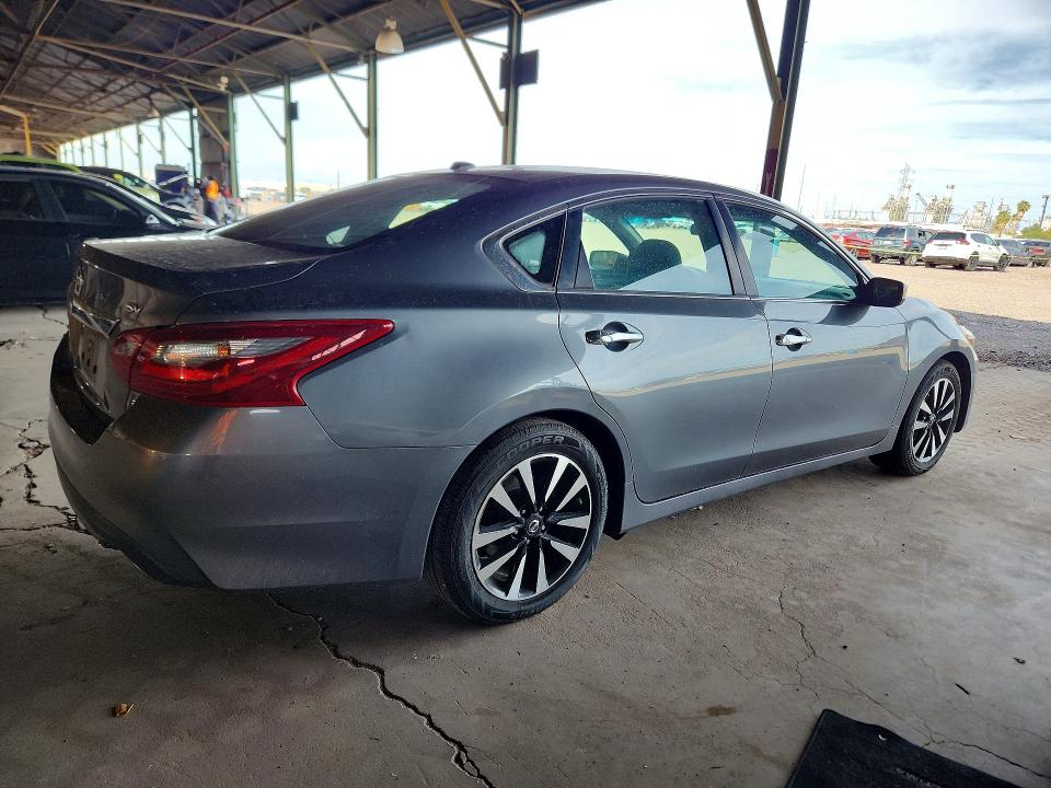 Photo 3 from auction – 2018 NISSAN ALTIMA with VIN 1N4AL3AP8JC196736