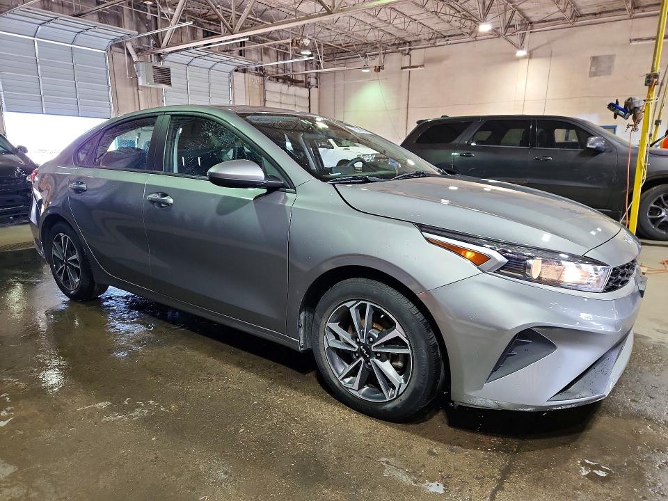 Photo 4 from auction – 2024 KIA FORTE with VIN 3KPF24AD5RE751841