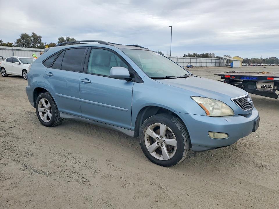 Photo 4 from auction – 2007 LEXUS RX with VIN 2T2HK31U37C024045