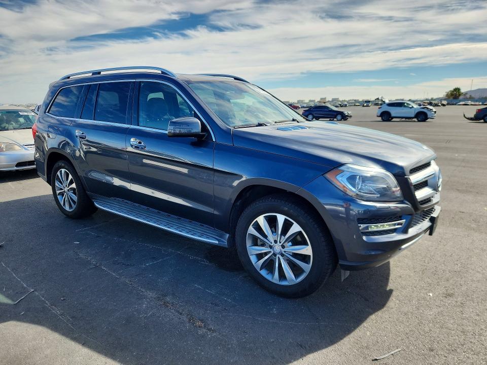 Photo 4 from auction – 2015 MERCEDES-BENZ GL with VIN 4JGDF6EE2FA609533