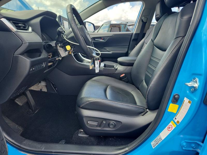 Photo 7 from auction – 2019 TOYOTA RAV4 with VIN JTMC1RFV8KD503143