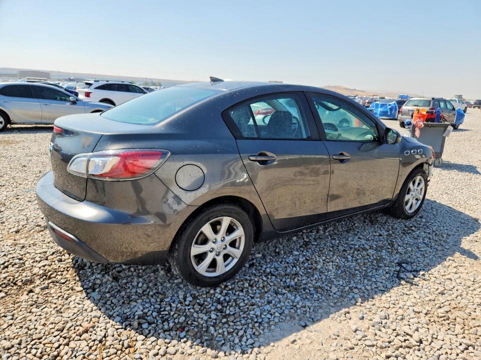 Photo 3 from auction – 2011 MAZDA 3 with VIN JM1BL1VF2B1473365