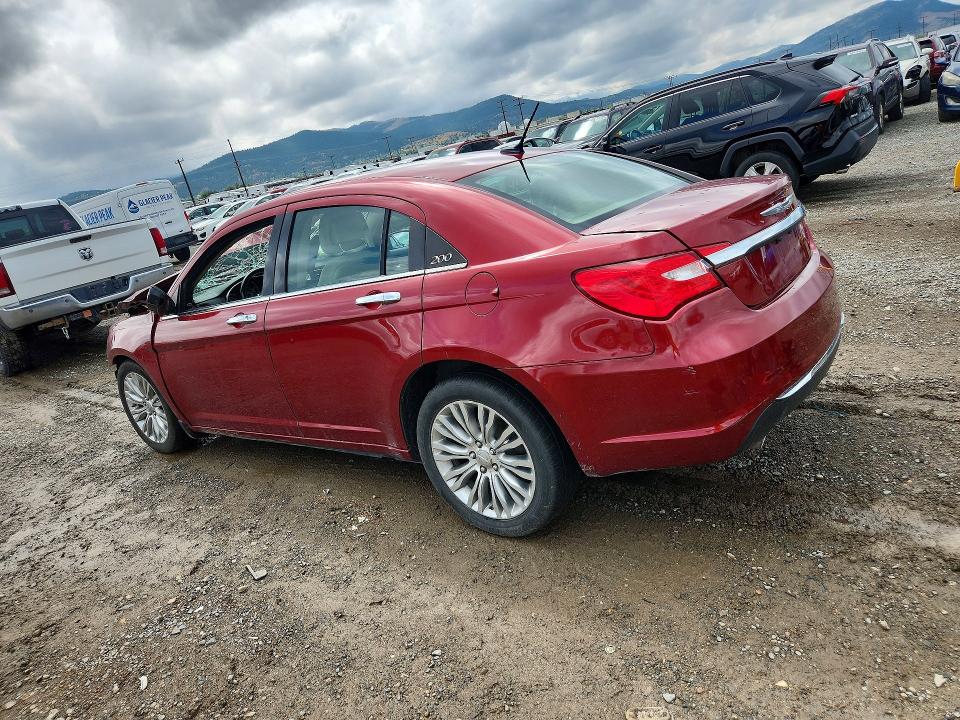Photo 2 from auction – 2013 CHRYSLER 200 with VIN 1C3CCBCG2DN597884