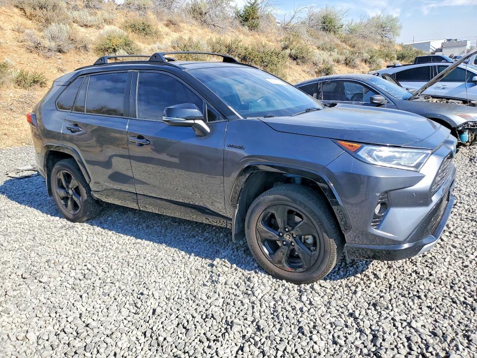 Photo 4 from auction – 2021 TOYOTA RAV4 with VIN 4T3E6RFV4MU033256