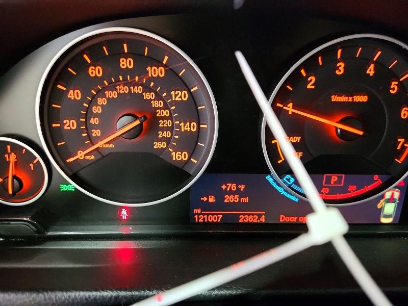 Photo 9 from auction – 2015 BMW 328 with VIN WBA3A5G50FNS85512