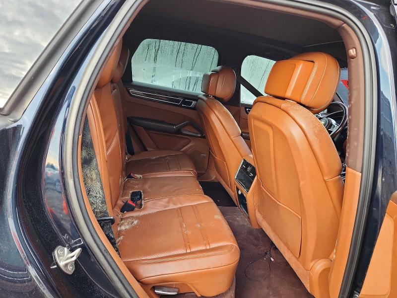 Photo 11 from auction – 2019 PORSCHE CAYENNE with VIN WP1AA2AY0KDA12290