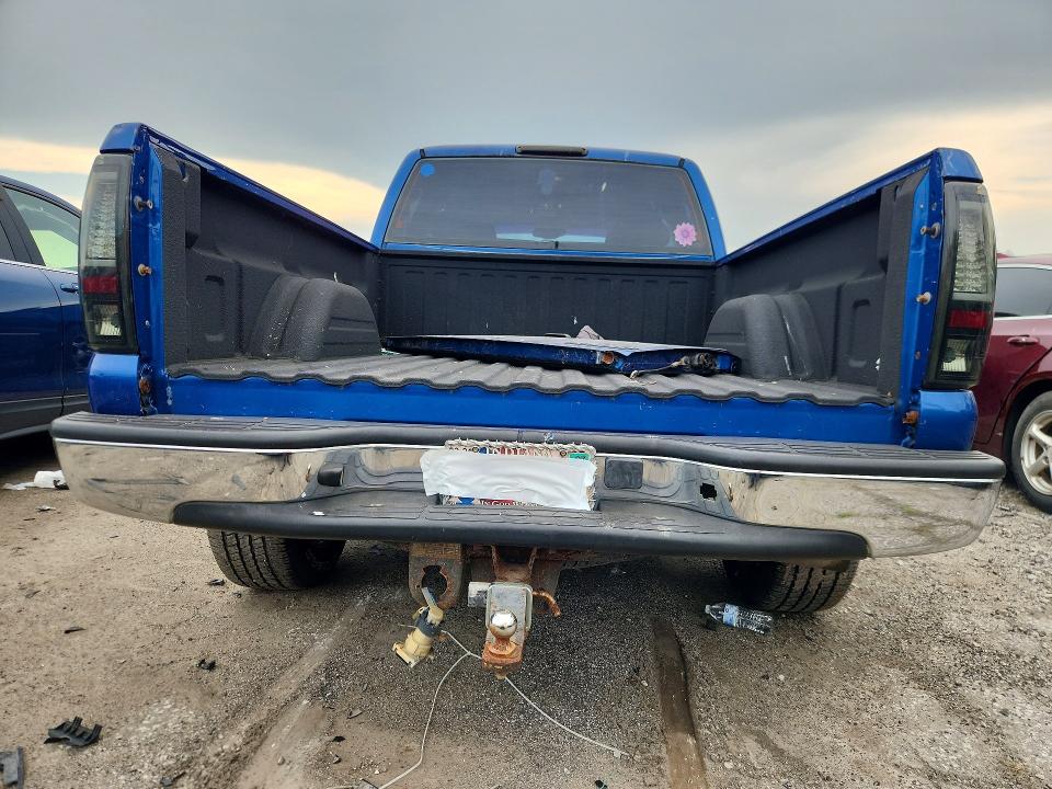 Photo 6 from auction – 2004 CHEVROLET SILVERADO with VIN 2GCEC19V241158108