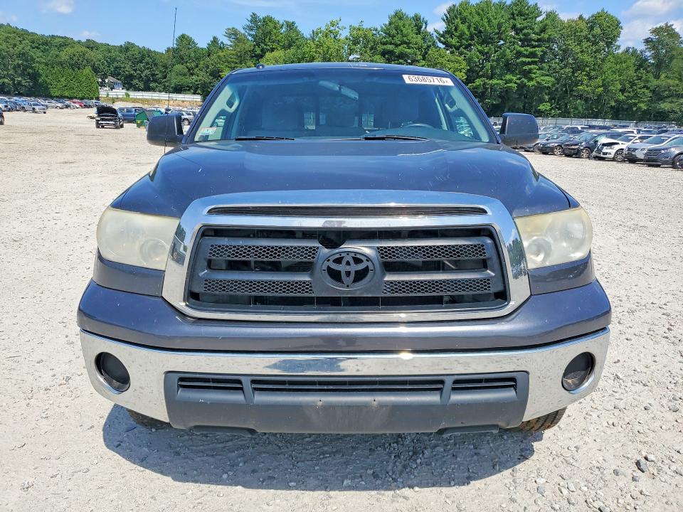 Photo 5 from auction – 2011 TOYOTA TUNDRA with VIN 5TFUY5F15BX160232