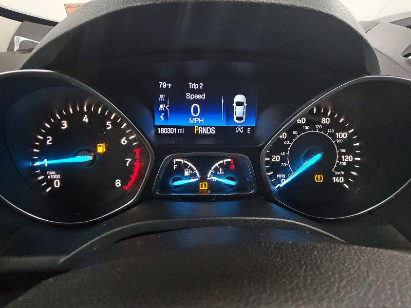 Photo 9 from auction – 2017 FORD ESCAPE with VIN 1FMCU0GD9HUB49887