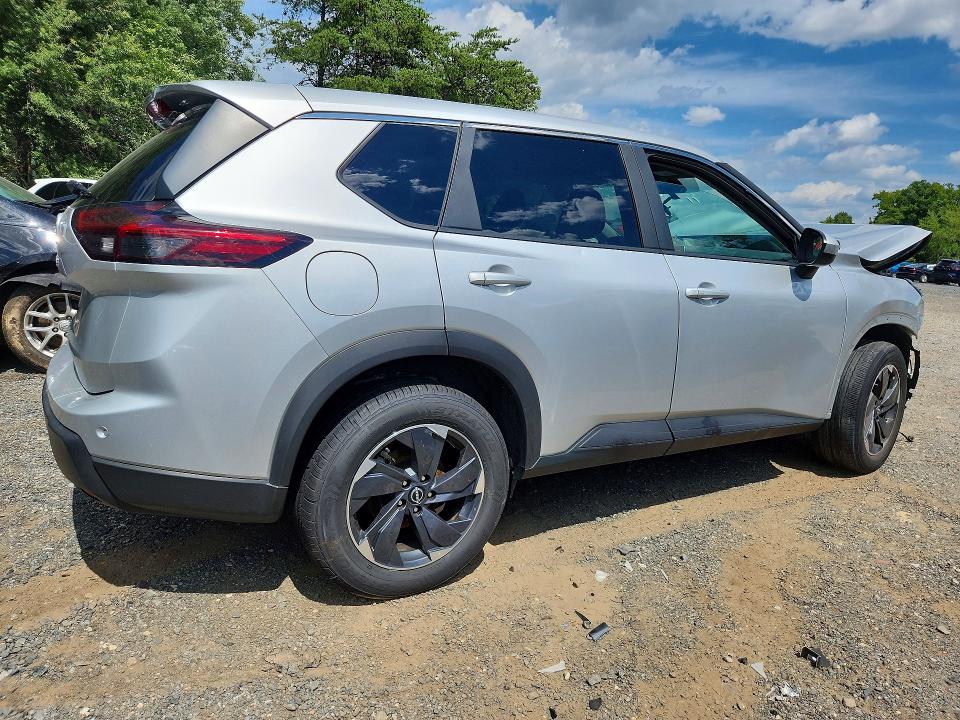 Photo 3 from auction – 2025 NISSAN ROGUE with VIN 5N1BT3BA2SC777901