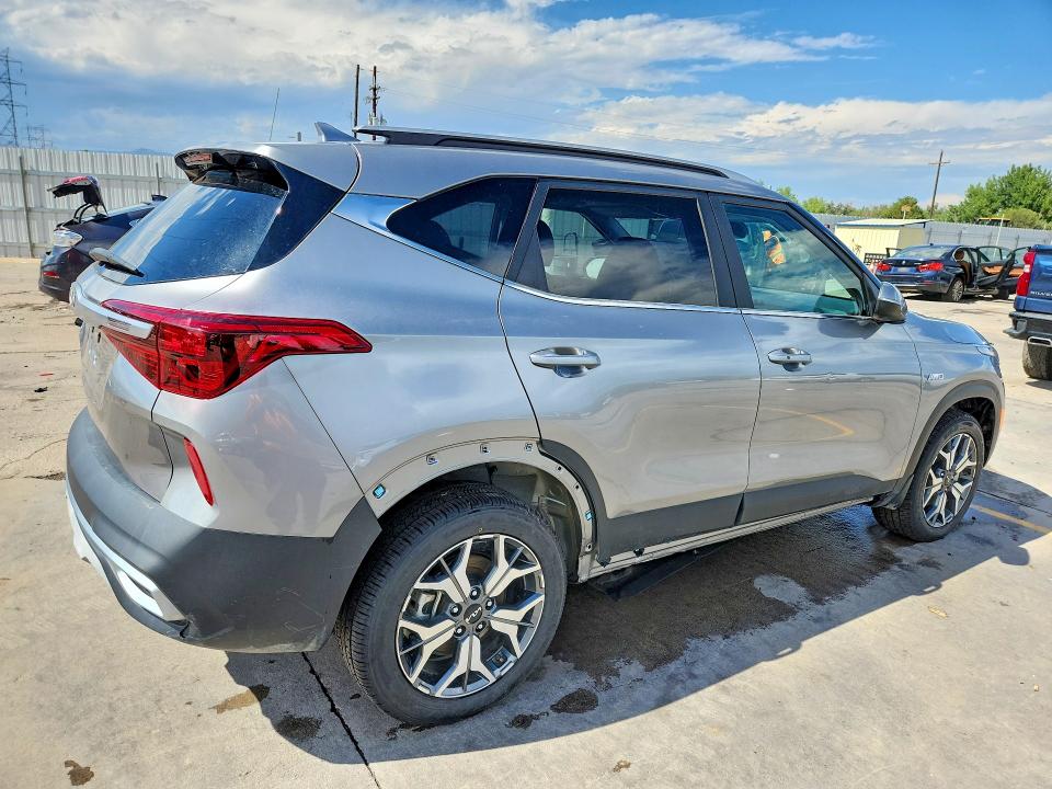 Photo 3 from auction – 2023 KIA SELTOS with VIN KNDERCAA7P7458933