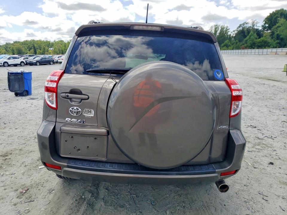 Photo 6 from auction – 2012 TOYOTA RAV4 with VIN JTMDK4DV3CD019101