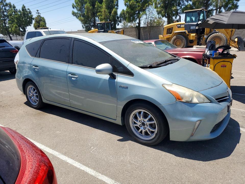 Photo 4 from auction – 2013 TOYOTA PRIUS V with VIN JTDZN3EU7D3247686