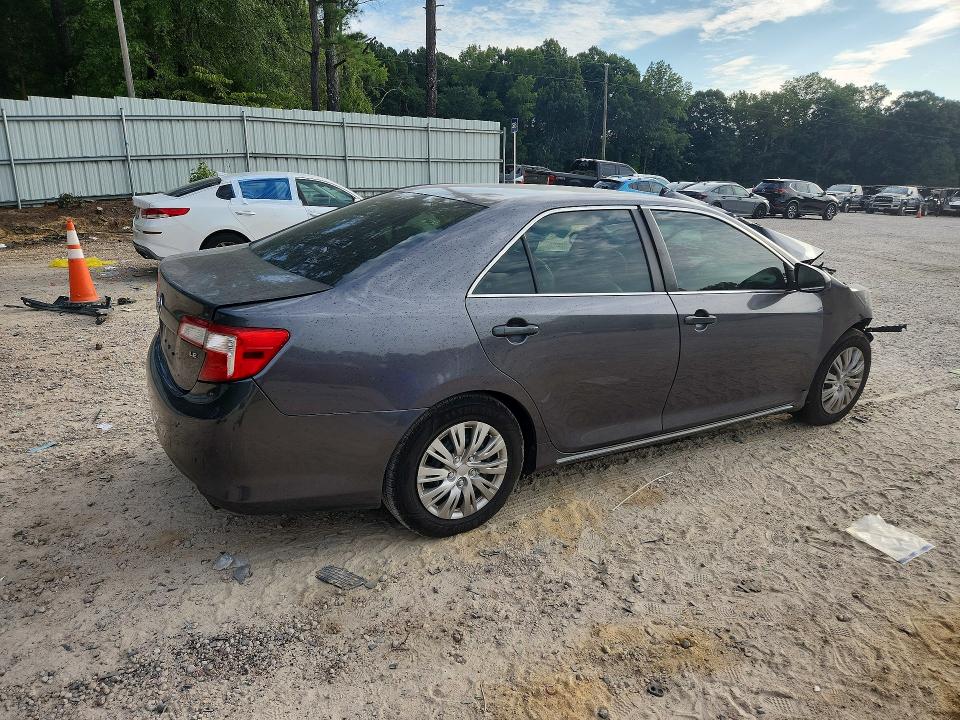 Photo 3 from auction – 2014 TOYOTA CAMRY with VIN 4T4BF1FK6ER429876