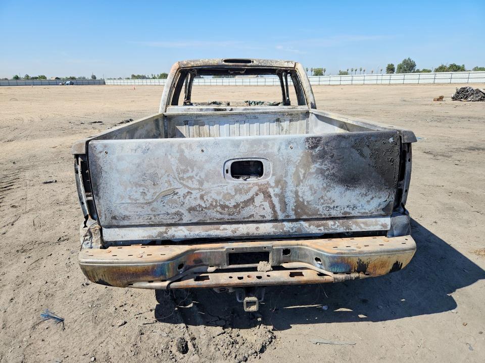 Photo 6 from auction – 1999 CHEVROLET SILVERADO with VIN 2GCEC19T1X1252175