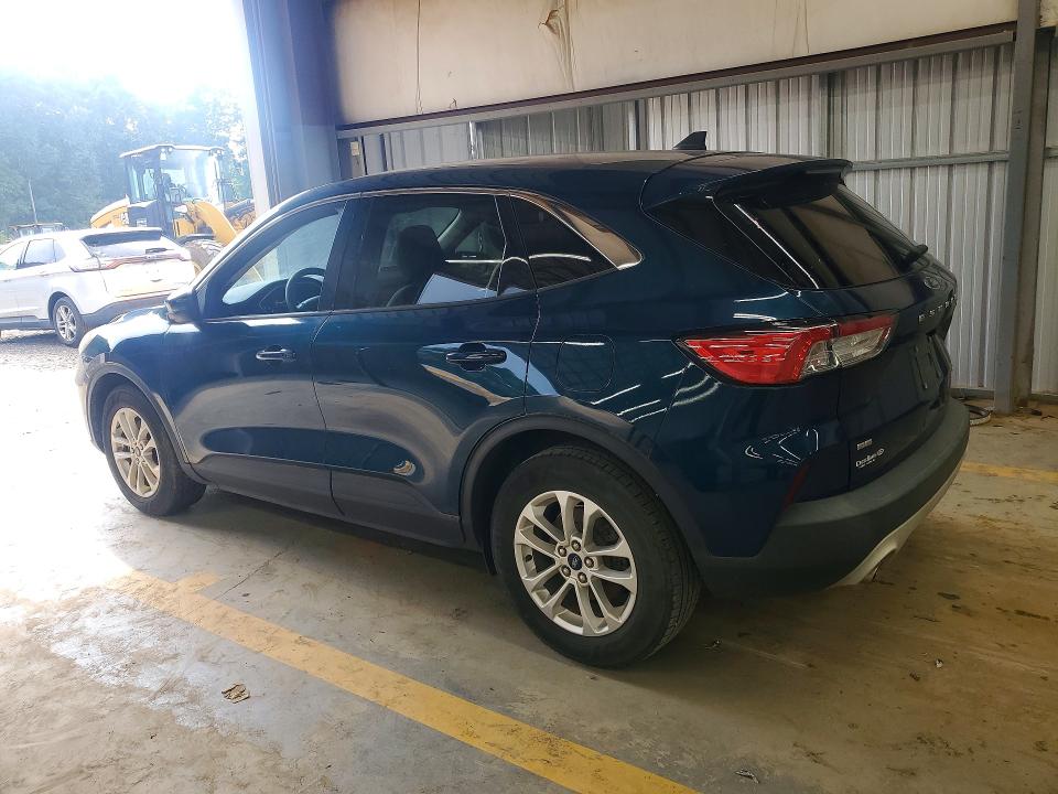 Photo 2 from auction – 2020 FORD ESCAPE with VIN 1FMCU0G65LUA93456