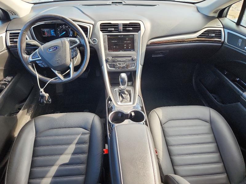 Фото 8 с аукциона – 2016 FORD FUSION с VIN 3FA6P0T97GR107773