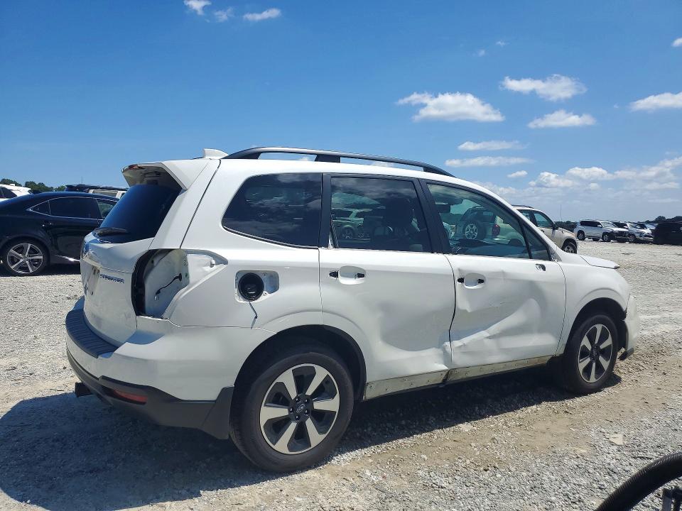 Photo 3 from auction – 2018 SUBARU FORESTER with VIN JF2SJAGC8JH473273