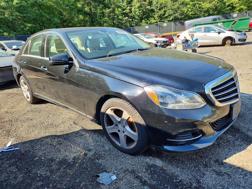 Photo 4 from auction – 2014 MERCEDES-BENZ E with VIN WDDHF8JB6EB014292