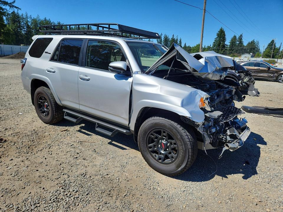 Photo 4 from auction – 2017 TOYOTA 4RUNNER with VIN JTEBU5JRXH5407910
