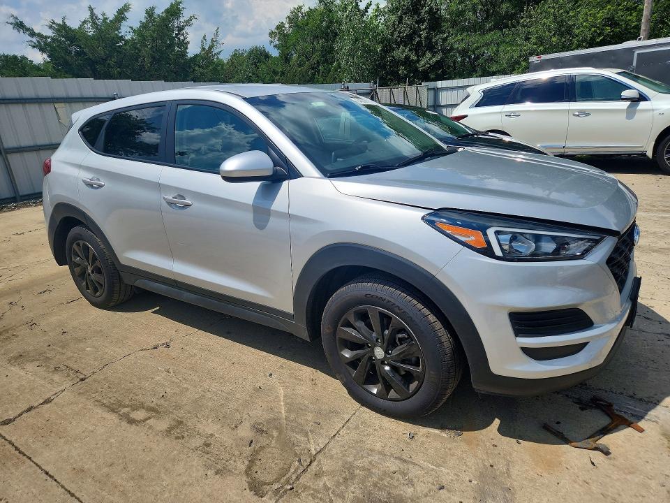 Photo 4 from auction – 2019 HYUNDAI TUCSON with VIN KM8J2CA43KU941824