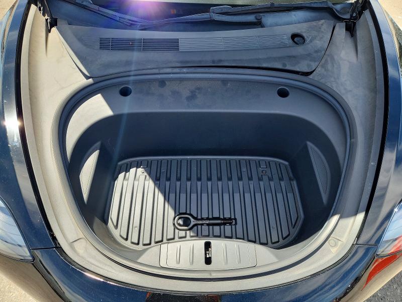 Photo 11 from auction – 2022 TESLA MODEL 3 with VIN 5YJ3E1EB4NF135053