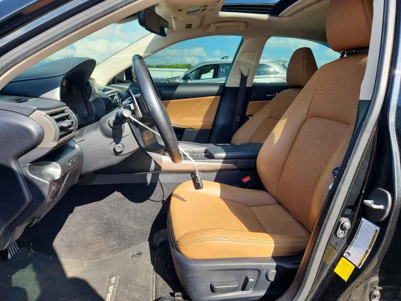 Photo 7 from auction – 2020 LEXUS IS with VIN JTHD81F26L5041571