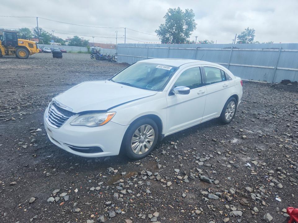 CHRYSLER 200 2011 with VIN 1C3BC4FB6BN586245 - Photo from auction