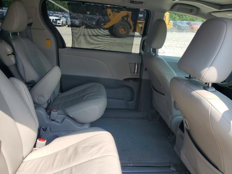Photo 11 from auction – 2014 TOYOTA SIENNA with VIN 5TDYK3DC7ES494963