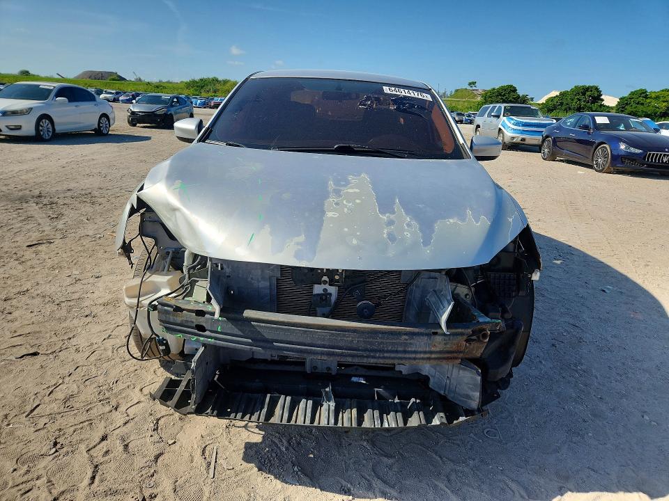 Photo 5 from auction – 2015 NISSAN SENTRA with VIN 3N1AB7AP6FL652770