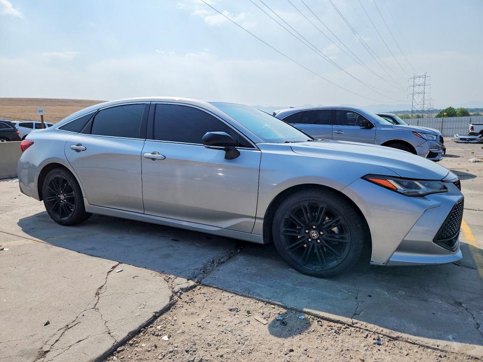 Photo 4 from auction – 2022 TOYOTA AVALON with VIN 4T1GZ1FB5NU087179