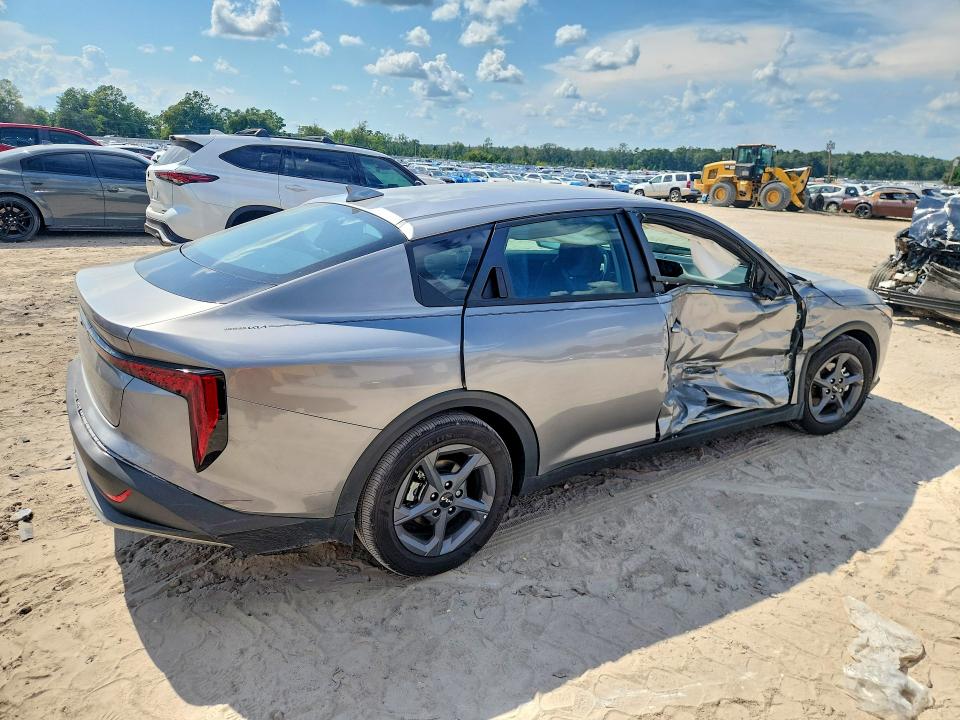 Photo 3 from auction – 2026 KIA K4 with VIN 3KPFT4DE0TE317464