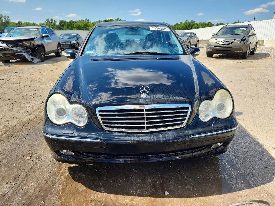 Photo 5 from auction – 2003 MERCEDES-BENZ C with VIN WDBRF40JX3F429345
