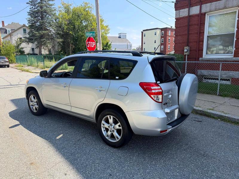 صورة رقم 3 من المزاد - 2011 TOYOTA RAV4 BASE مع VIN 2T3BK4DV8BW039854