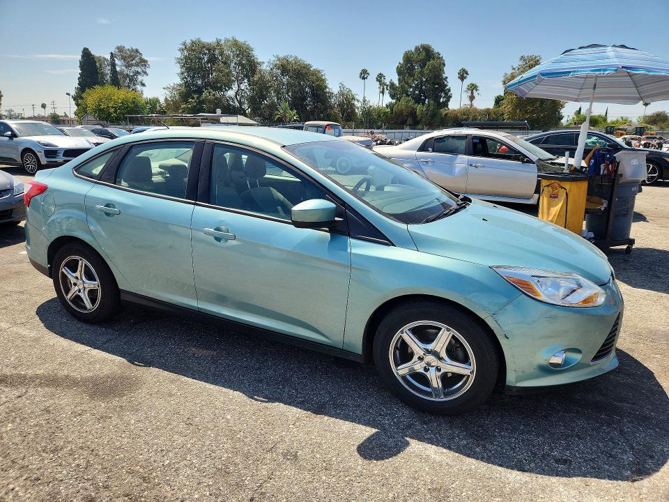 Photo 4 from auction – 2012 FORD FOCUS with VIN 1FAHP3F2XCL319973