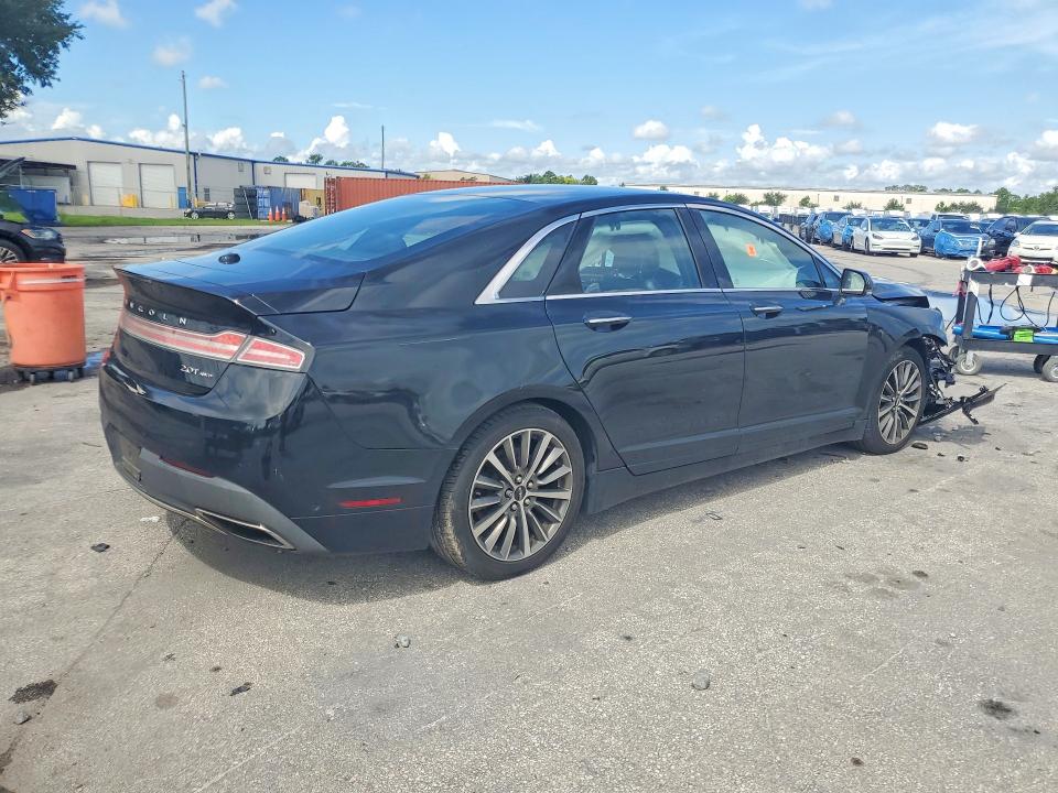 Zdjęcie 3 z aukcji – 2017 LINCOLN MKZ z VIN 3LN6L5D91HR620886