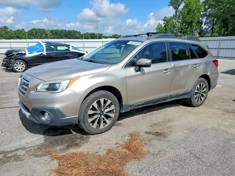 SUBARU OUTBACK 2015 with VIN 4S4BSBLC2F3218433 - Photo from auction