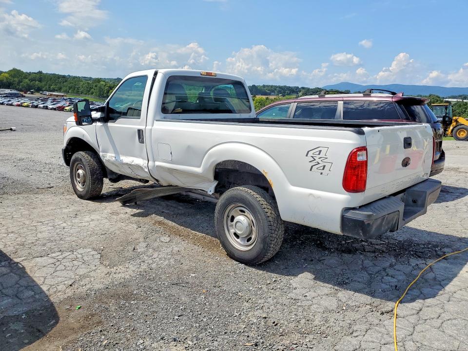 Zdjęcie 2 z aukcji – 2013 FORD F250 z VIN 1FTBF2B67DEB30189