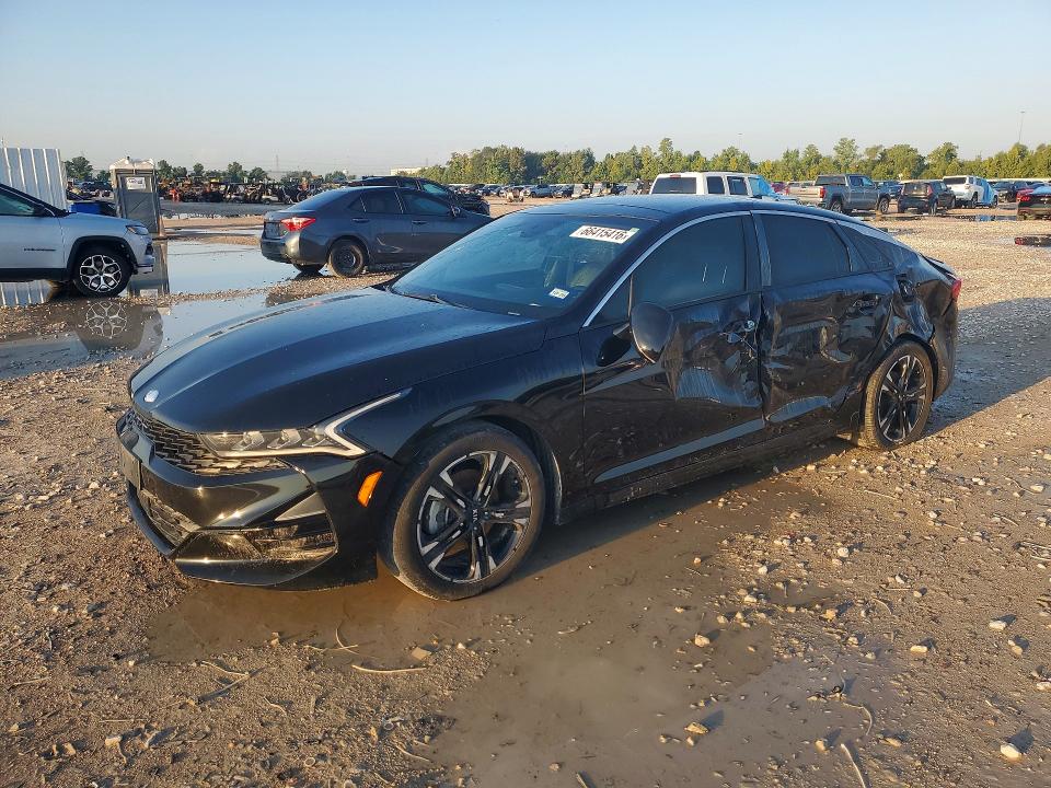 KIA K5 2021 with VIN 5XXG64J21MG067831 - Photo from auction