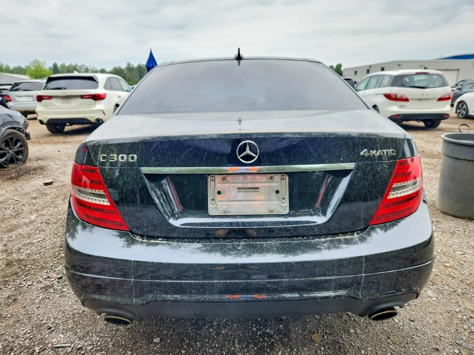 Photo 6 from auction – 2012 MERCEDES-BENZ C with VIN WDDGF8BB3CA708791