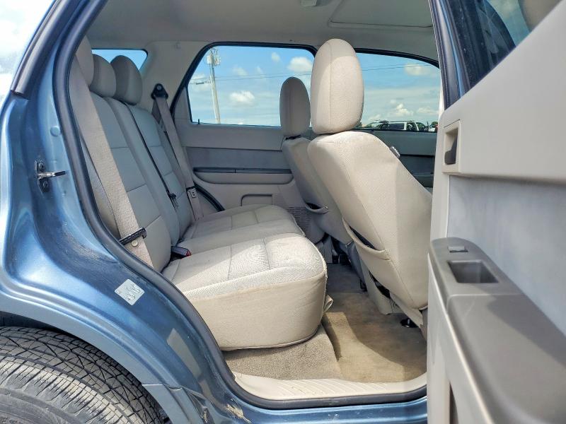 Photo 11 from auction – 2010 FORD ESCAPE with VIN 1FMCU0D70AKD19585
