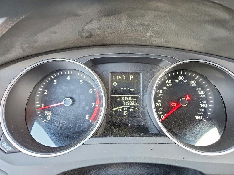 Zdjęcie 9 z aukcji – 2017 VOLKSWAGEN JETTA z VIN 3VW2B7AJ2HM265916