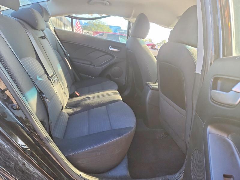 Photo 10 from auction – 2017 KIA FORTE with VIN 3KPFL4A78HE143494