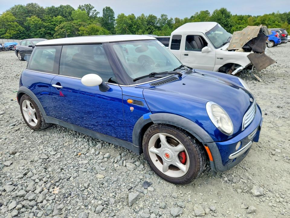 Photo 4 from auction – 2003 MINI COOPER with VIN WMWRC33483TC41063