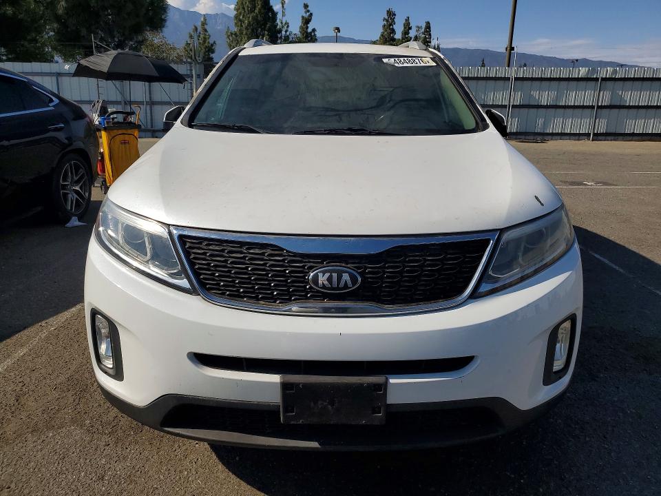 Photo 5 from auction – 2014 KIA SORENTO with VIN 5XYKT3A65EG455836